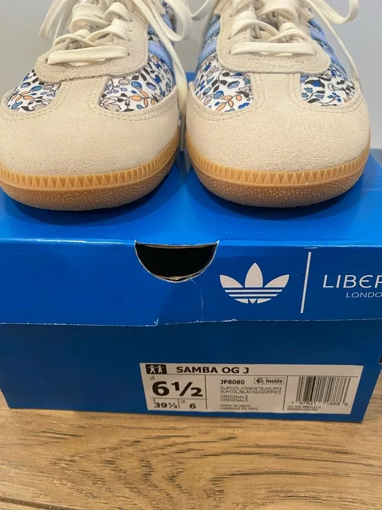 NIB Adidas samba Liberty London floral 6.5 kids (8 women’s) - Picture 2 of 12